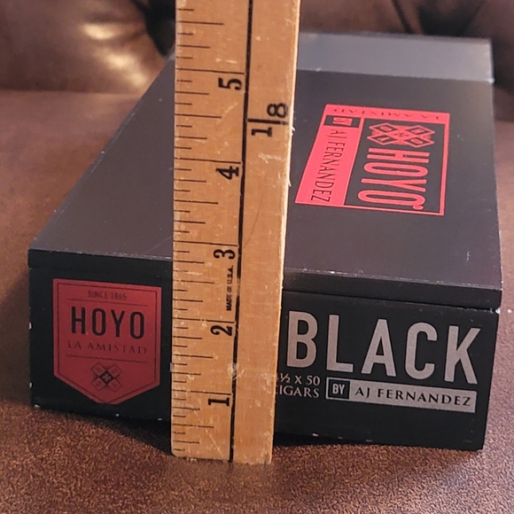 Empty Cigar Box - Picture 5 of 7